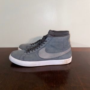 Nike SB Blazer Mid